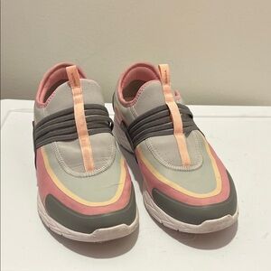 Vionic Pink and Gray Vayda Sneakers